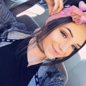 Meet your Posher, Riley